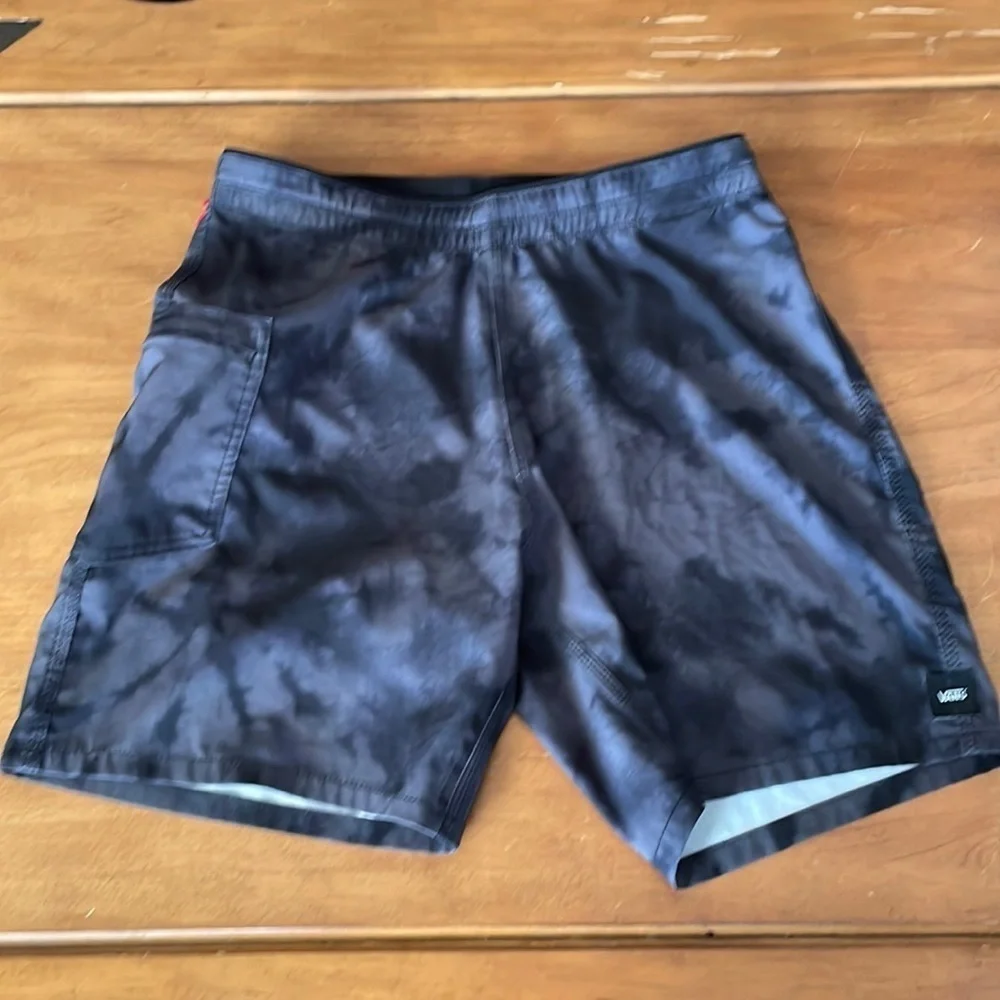 VANS Board Shorts Size 31